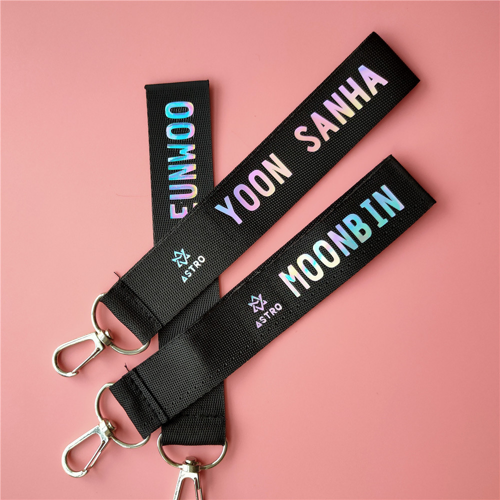 IDOLS ASTRO Keychain Laser Col - огляд і ціна Phone Accessories And Names